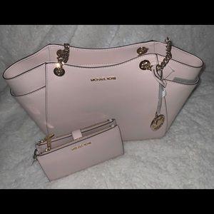 Jet set blush shoulder & wallet